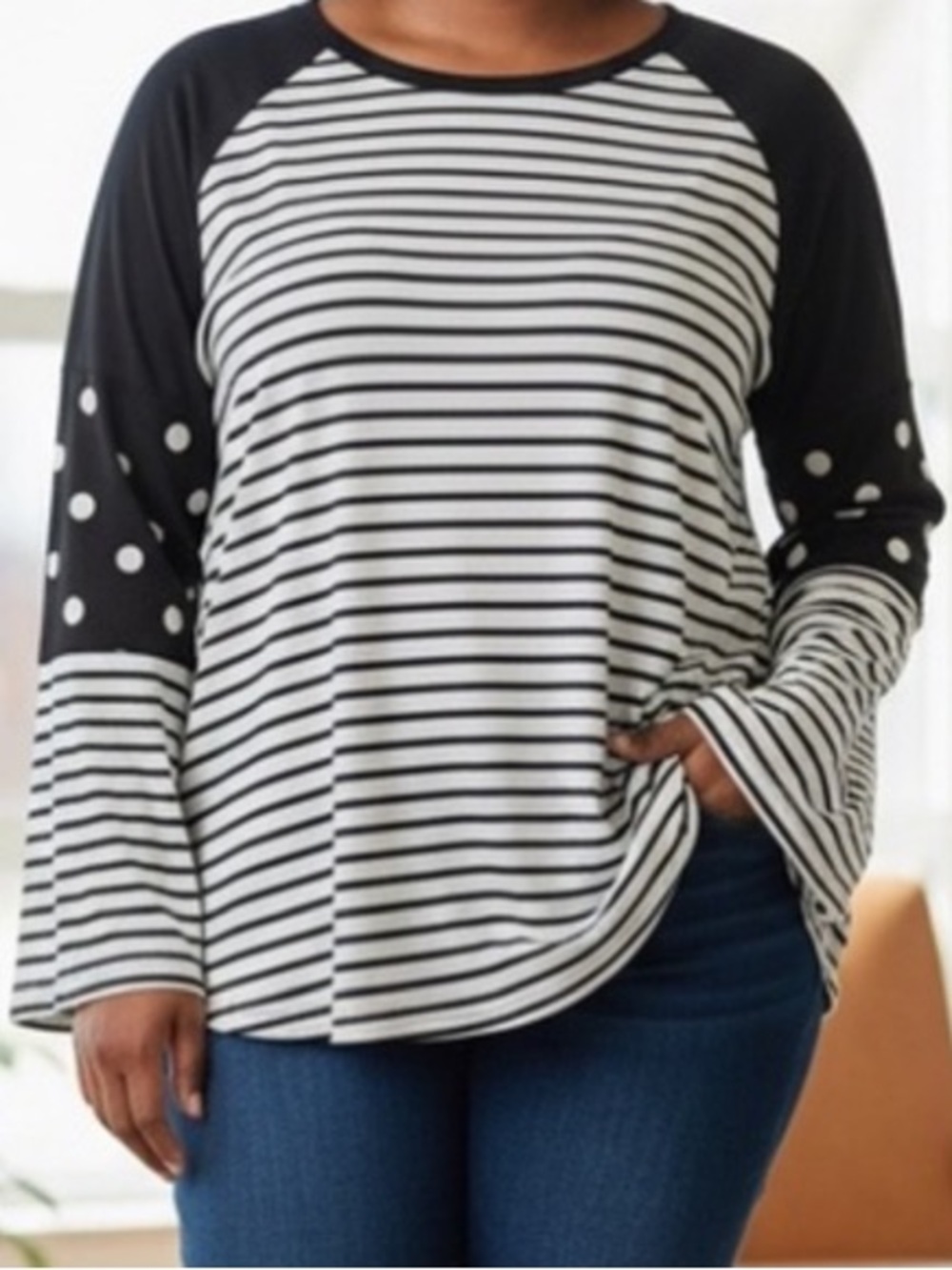 New with tags Lovey u.dear nautical top black striped  dot sleeves in size 3x